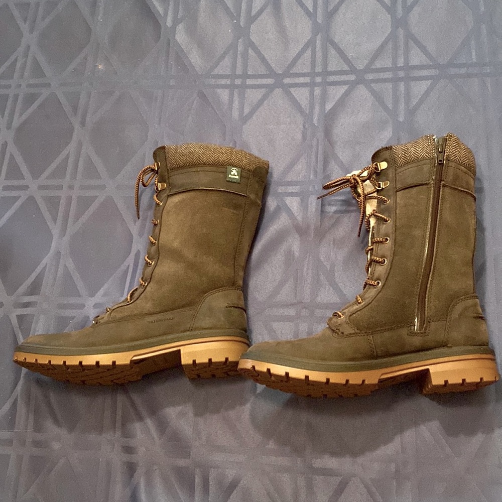 Kamik Brown Suede and Leather Winter Boots Lace Up and Zipper